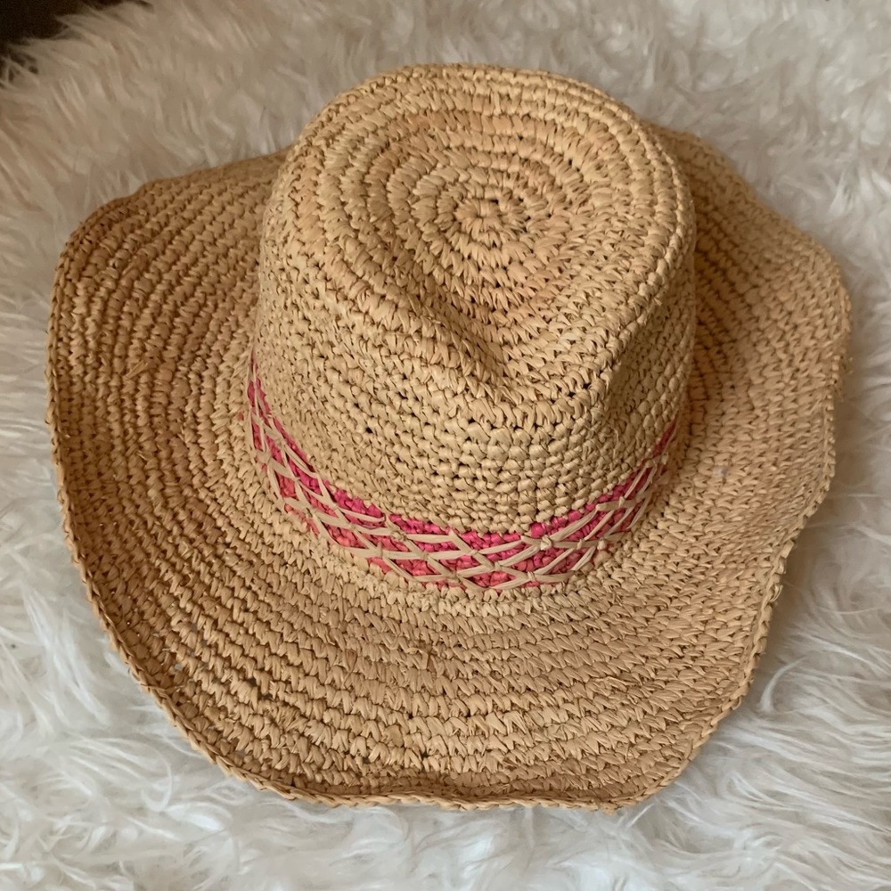 NEW woven straw sun hat with fuchsia pink woven band, perfect for summer NWT O/S